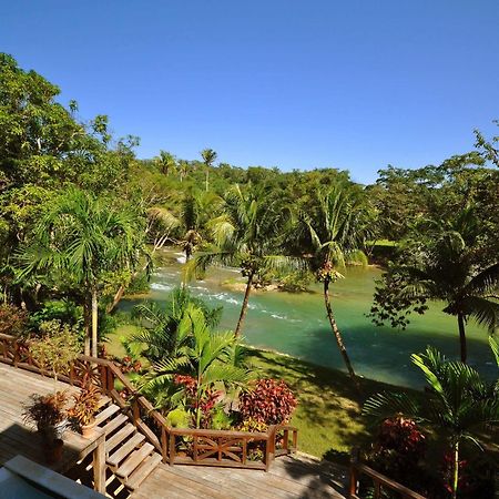Mahogany Hall Luxury Boutique Resort San Ignacio Buitenkant foto