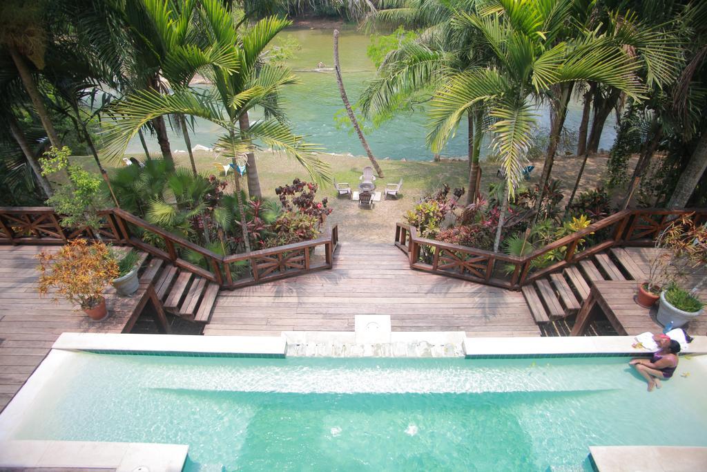 Mahogany Hall Luxury Boutique Resort San Ignacio Buitenkant foto