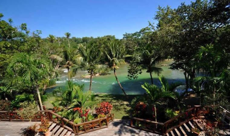 Mahogany Hall Luxury Boutique Resort San Ignacio Buitenkant foto